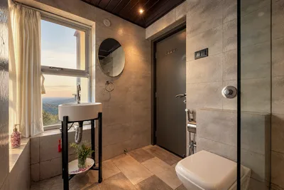 First floor luxury bathroom