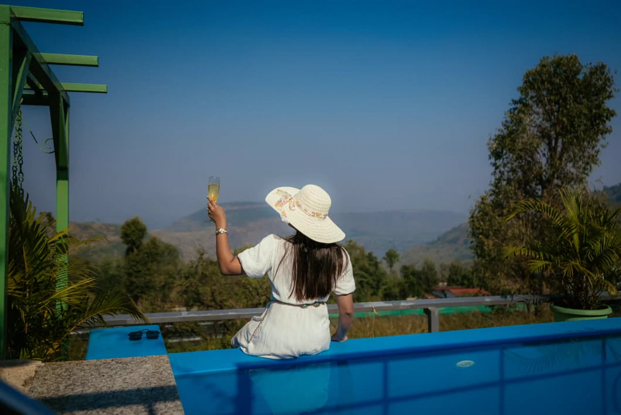 Meraki Hillside Villa Pool Backdrop